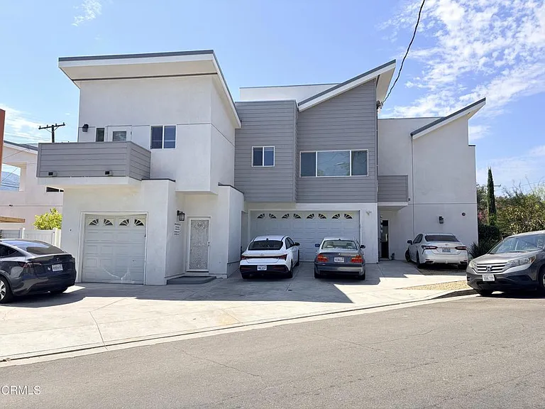 2500 Hermosa Ave #C — Photo 1