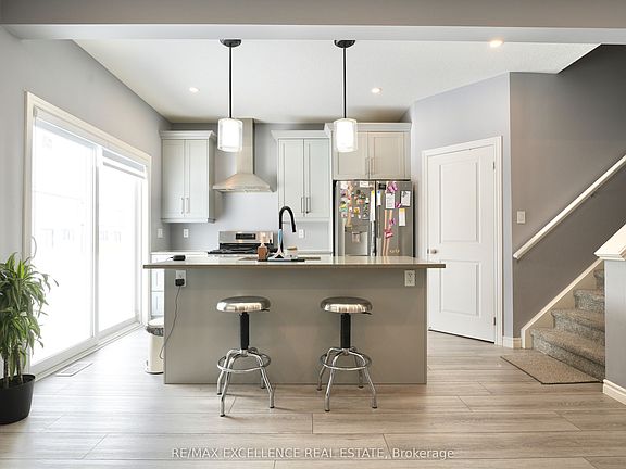 5th image of 130 Byers St