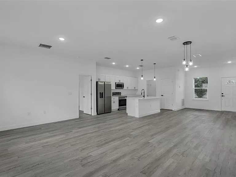 2211 SW 153rd Pl — Photo 13