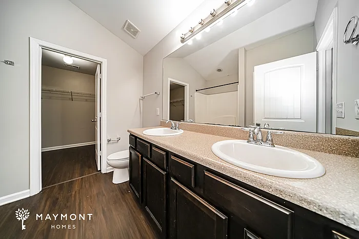 166 Biscayne Ter — Photo 12