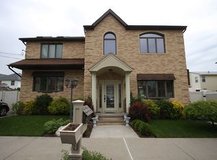 52 Laconia Ave, Staten Island, NY 10305