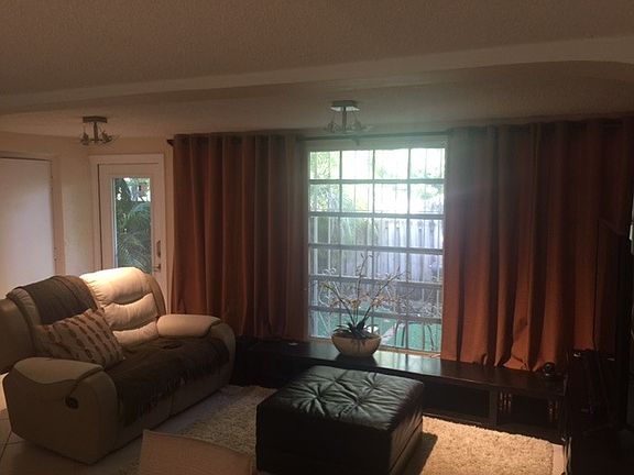 4th image of 3406 Franklin Ave #3406