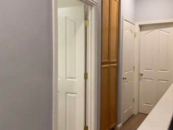 5th image of 1722 Silvershire Dr