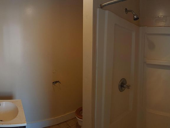 4th image of 423 W Forest Ave #5