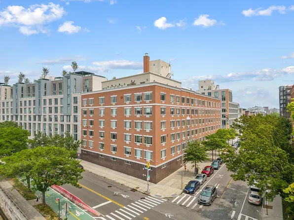 30-85 Vernon Blvd #6L, Astoria, NY 11102