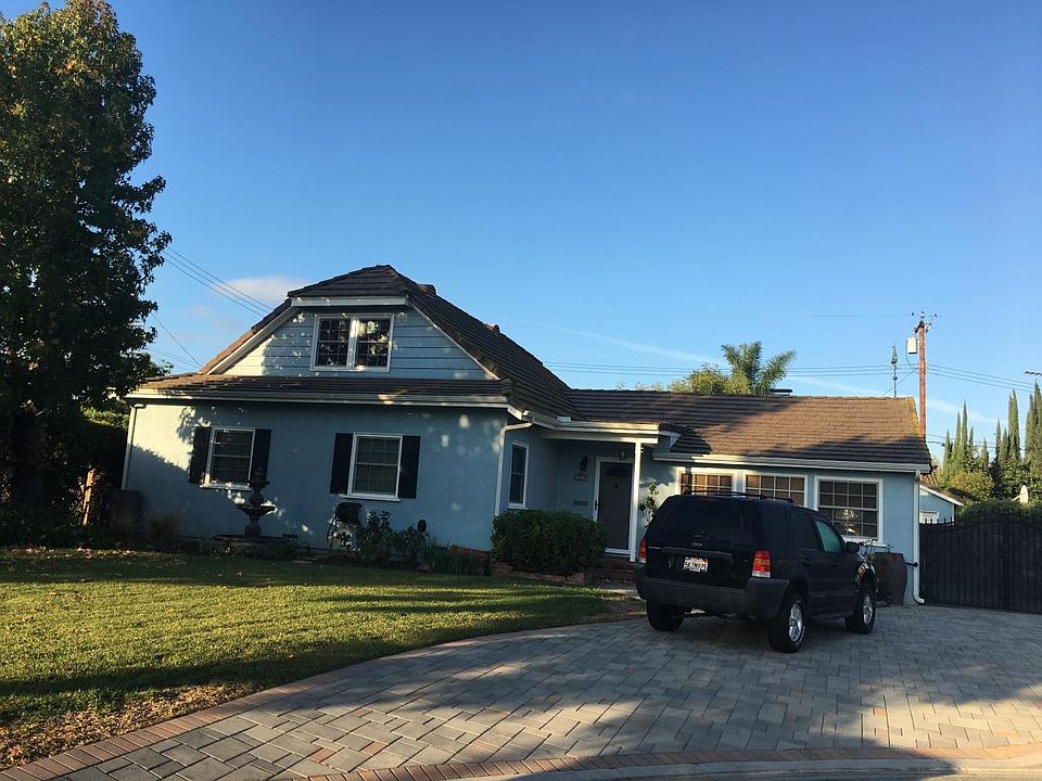 1st image of 825 S Indian Summer Ave