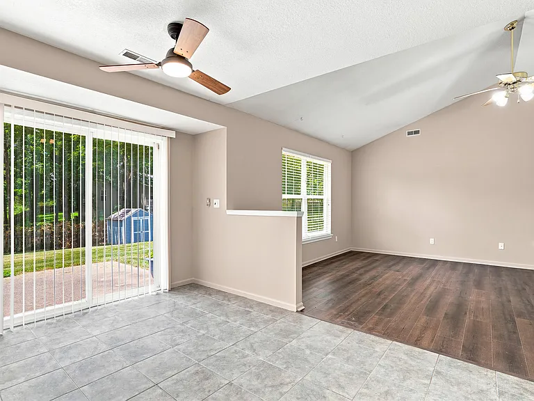 5206 Gasconade Dr — Photo 11