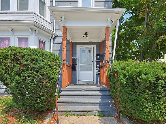 2nd image of 55 Tribou St