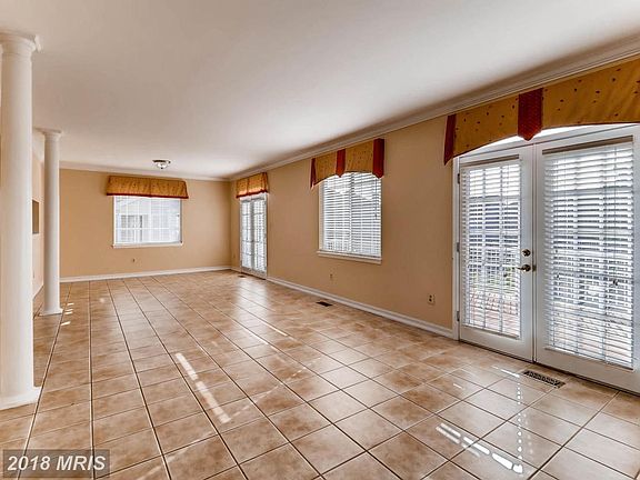 Dining Room w/French Doors to Deck