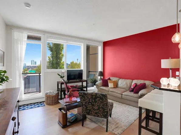 540 S 5th Ave NE #205, Calgary, AB T2E 0L2