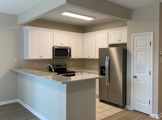 5697 Parkstone Crossing Dr, Jacksonville, FL 32258