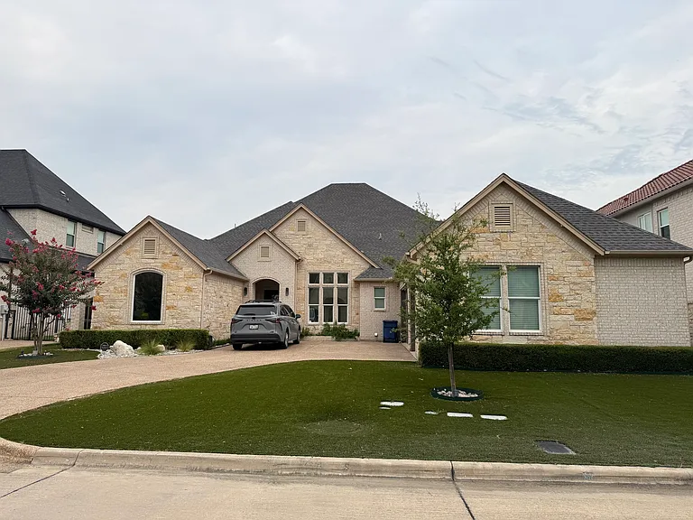 1136 Tealwood Ct — Photo 1