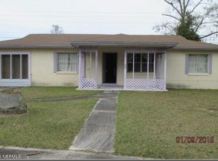 842 Trambley Dr W, Jacksonville, FL 32221