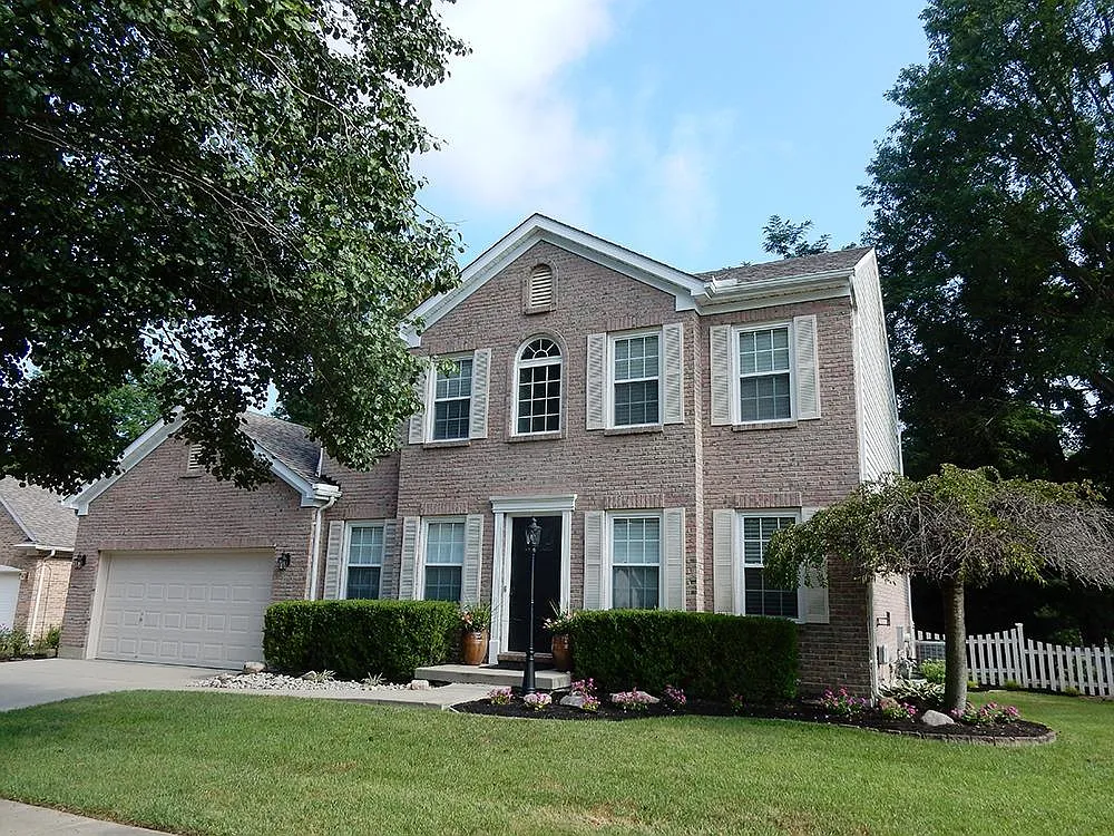 566 Bunchberry Dr photo 1