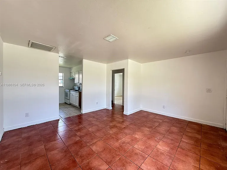 1703 Palm Dr #A — Photo 1