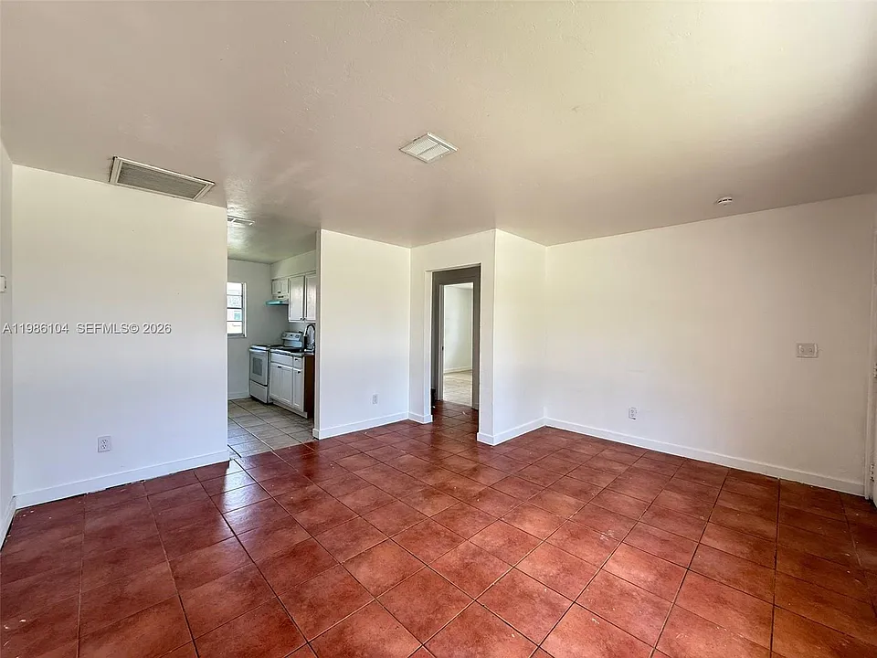 1703 Palm Dr #A
