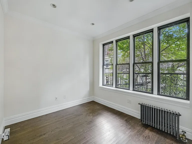 350 E 13th St #1 — Photo 3