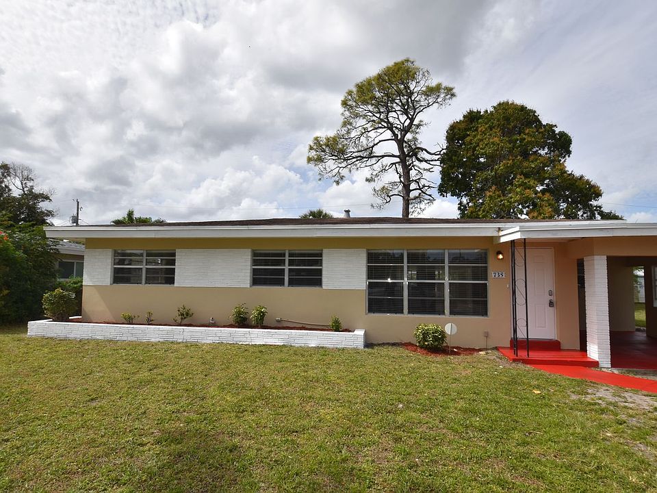 1st image of 735 E Dayton Cir