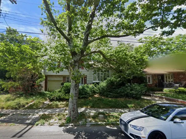 190 Whitman Drive image 1 of 1