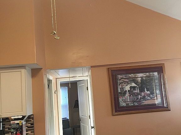 High ceilings in Living room