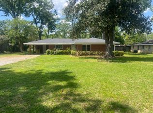 507 Lakeshore Dr, Monroe, LA 71203