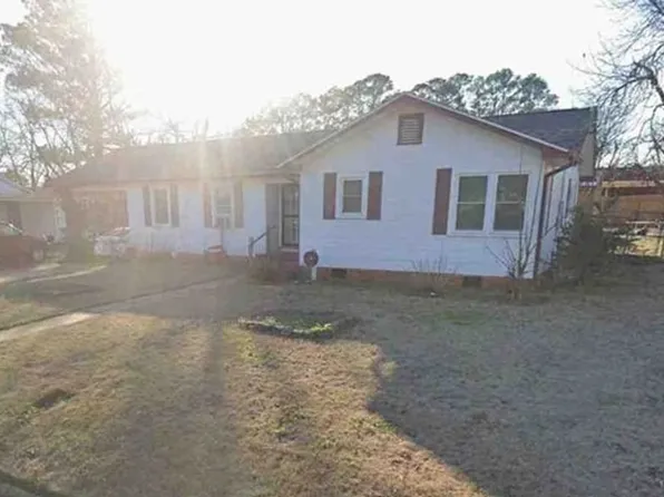 2112 17th Ave, Northport, AL 35476