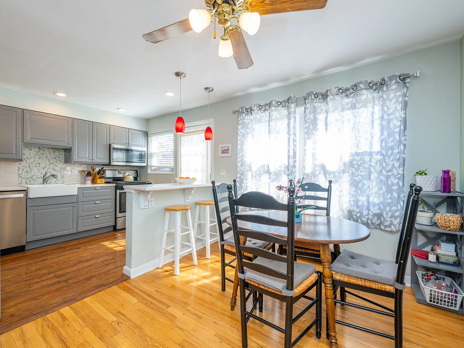 2 bed, $2,500 — Photo 1