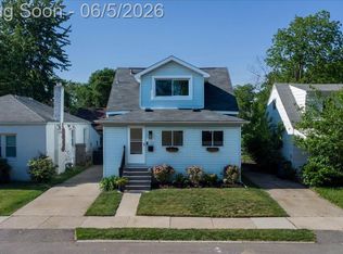 1787 Academy St, Ferndale, MI 48220
