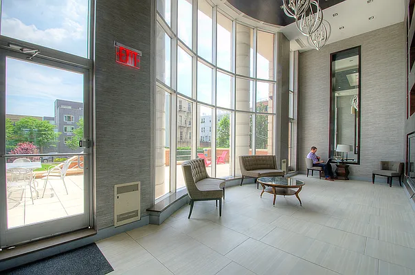 Sold by Brick&Mortar | media 8