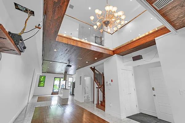 Rented by Brownstone Property Group | media 29