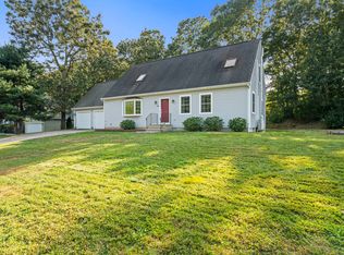 24 Croft Ct, Pawcatuck, CT 06379