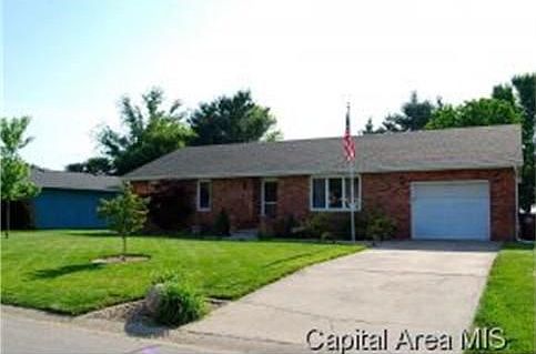 4th image of 63 Michele Dr