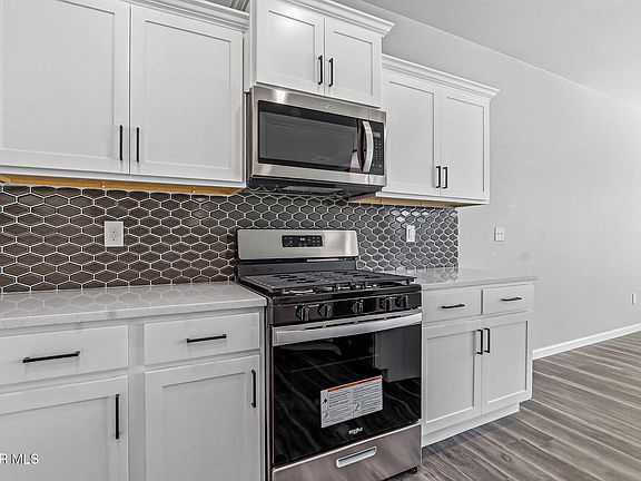 5th image of 6070 Zinc Hill St
