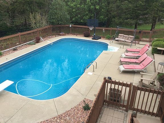 3rd image of 2101 Martybrook Ct