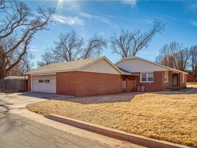 1204 W C Ave, Elk City, OK, 73644