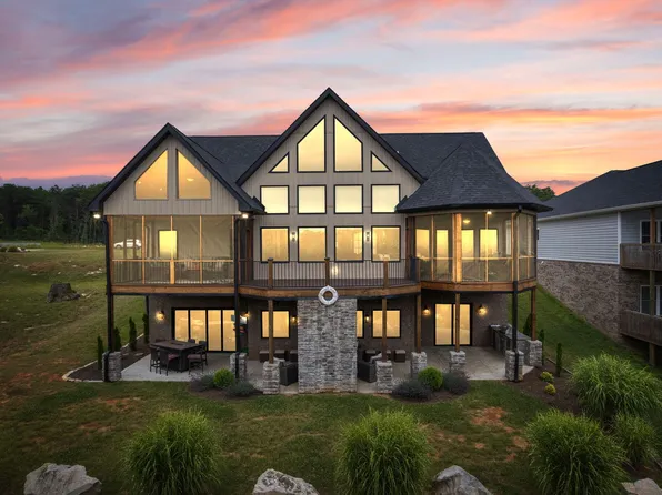 229 W Canterbury Dr, Bronston, KY 42518