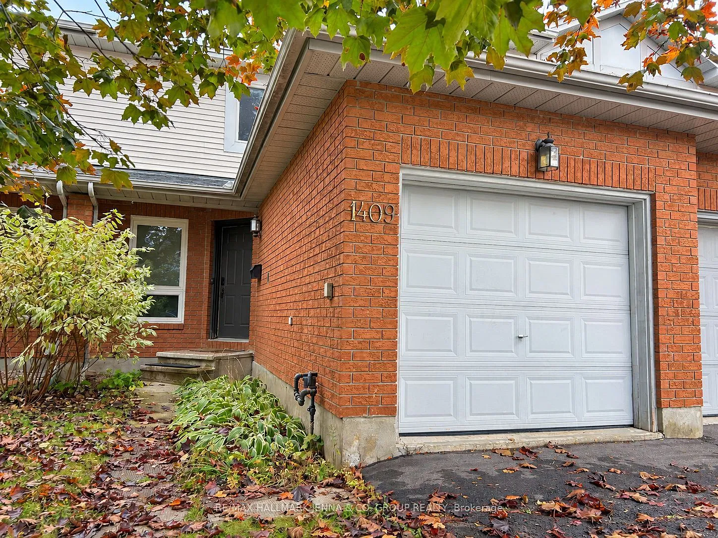 4 bed, $2,650 — Photo 2