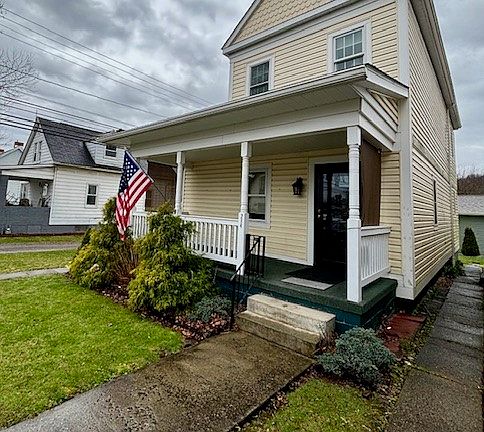 4th image of this home