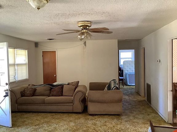 2nd image of 254 Lakeside Dr