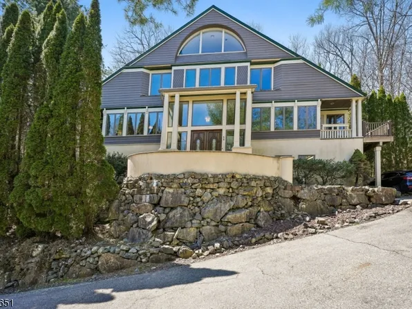 54 Upper High Crest Drive, West Milford Twp., NJ 07480