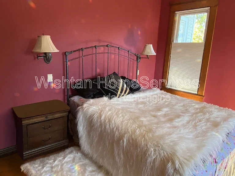 538 N Randolph St #R2 — Photo 2