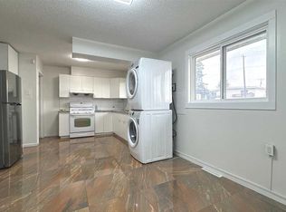 3229 N 19th Ave SE, Calgary, AB T2B 0A4