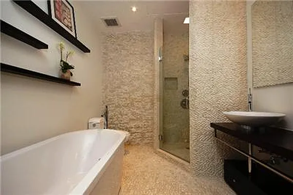 Sold by Precious Properties | media 1