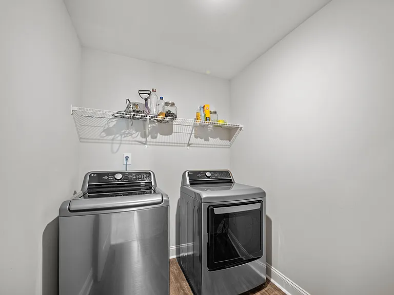 516 Poults Dr — Photo 18