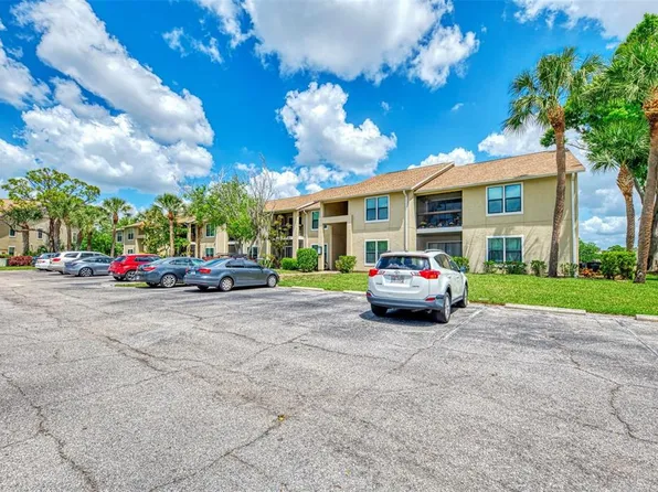 4045 Crockers Lake Blvd #11, Sarasota, FL 34238