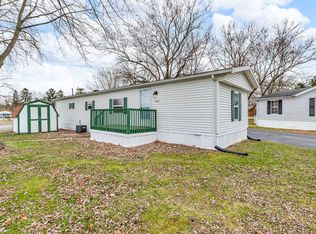 146 Preswick St, Temperance, MI