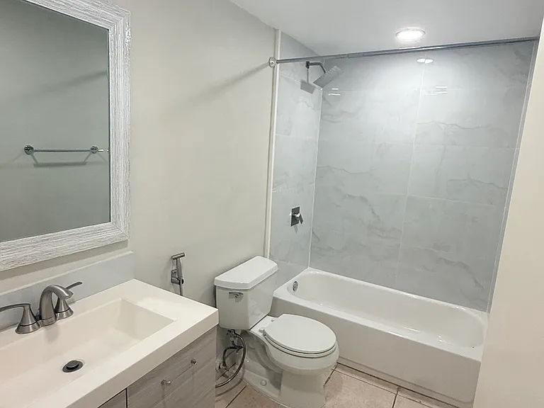 9611 SW 77th Ave #A — Photo 7