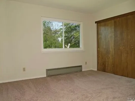 4 bed, 1716 sqft, $5,000 — Photo 3