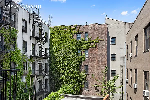 Sold by Corcoran | media 7