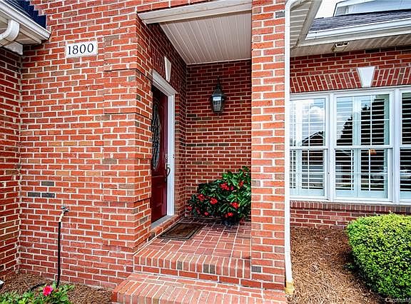 3rd image of 1800 Warrington Pl